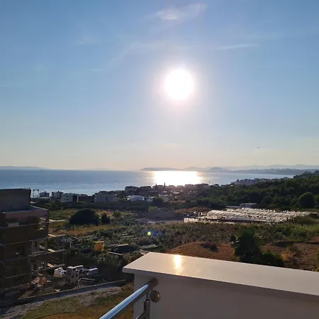 Apartment Sunshine Podstrana